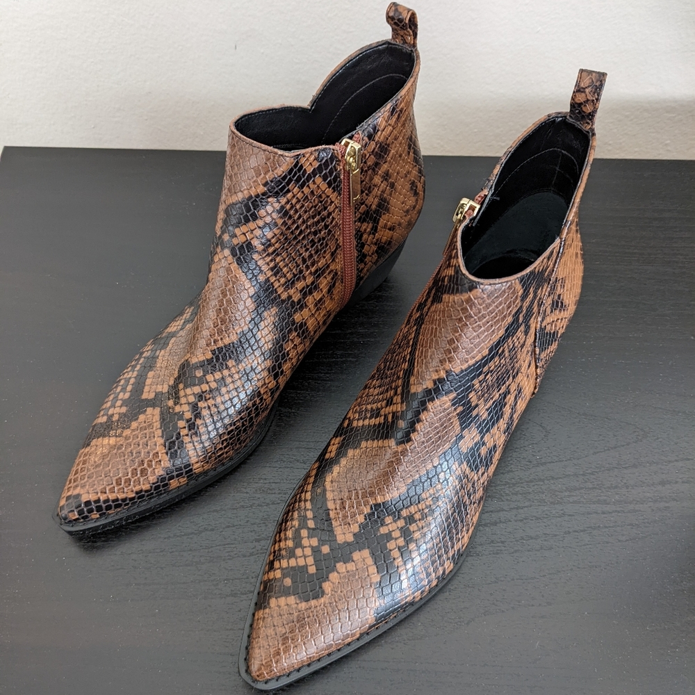8 1/2 M Women's Marc Fisher LTD Snakeskin Print Leather Boots Brown MLOBRRA2